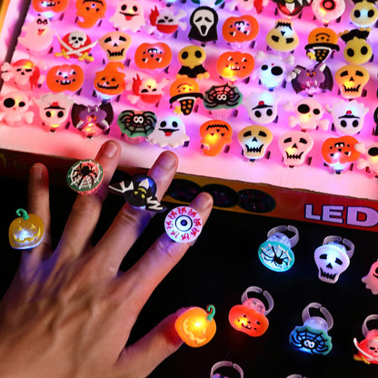 👻50Pcs LED Halloween Ring,Halloween Christmas Party Decoration Home Horror Props